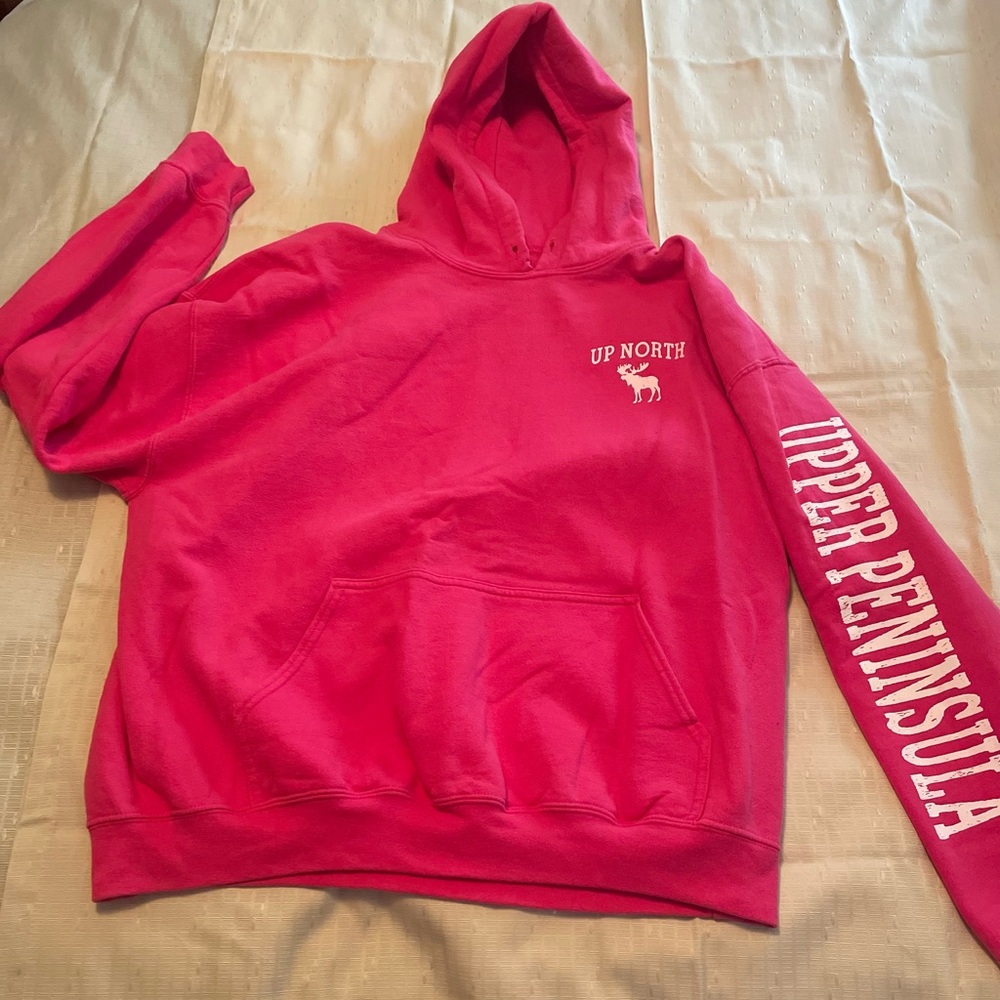 Pink size XL women’s Upper Peninsula  hoodie.